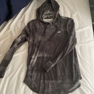 Hollister thin sweater